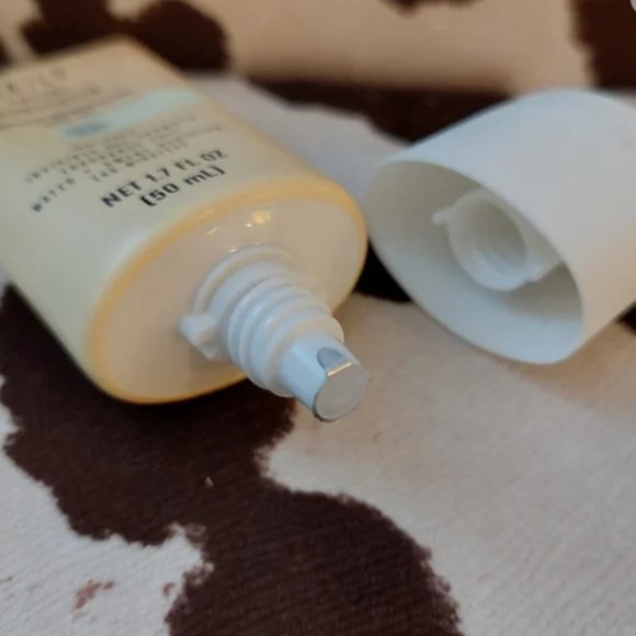 New Trader Joe's Daily Facial Sunscreen SPF 40 - Picture 6 of 8